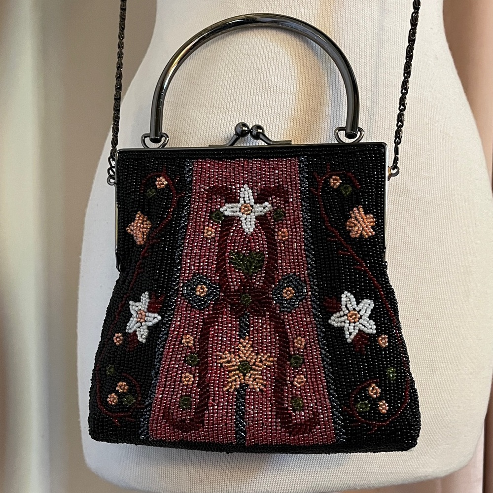 Beaded Floral Evening Handbag in Black and Pink